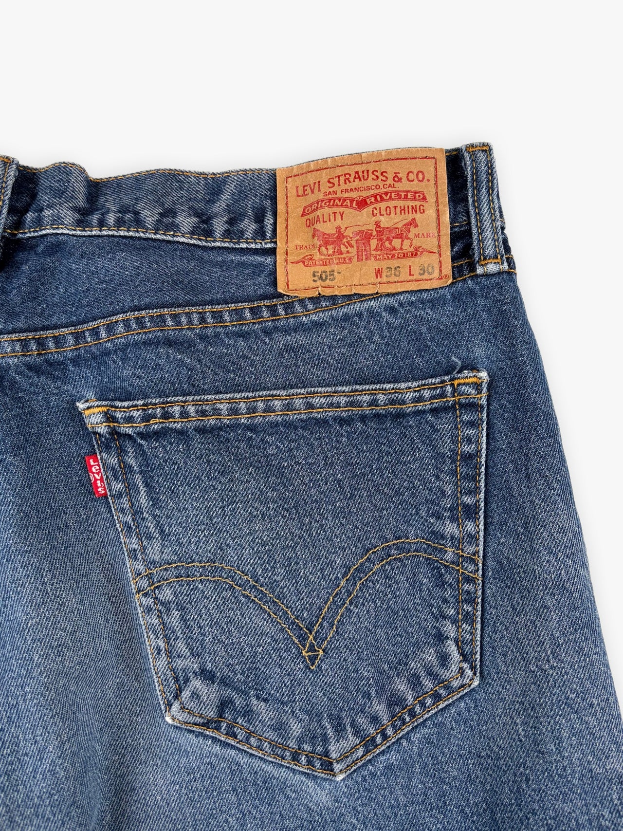 2000s Levi’s 505 Straight Fit Jeans