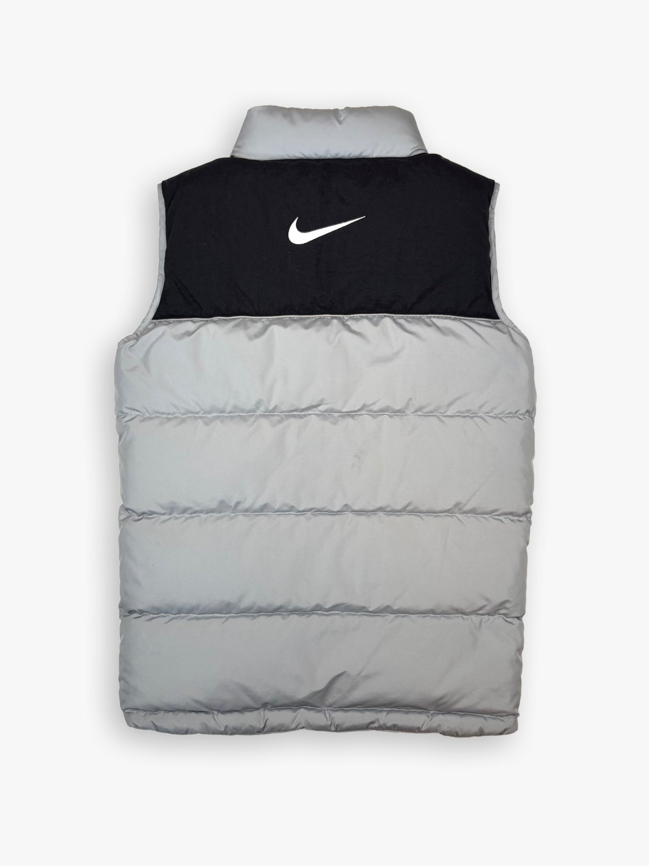 2000s Women’s Nike Puffer Vest