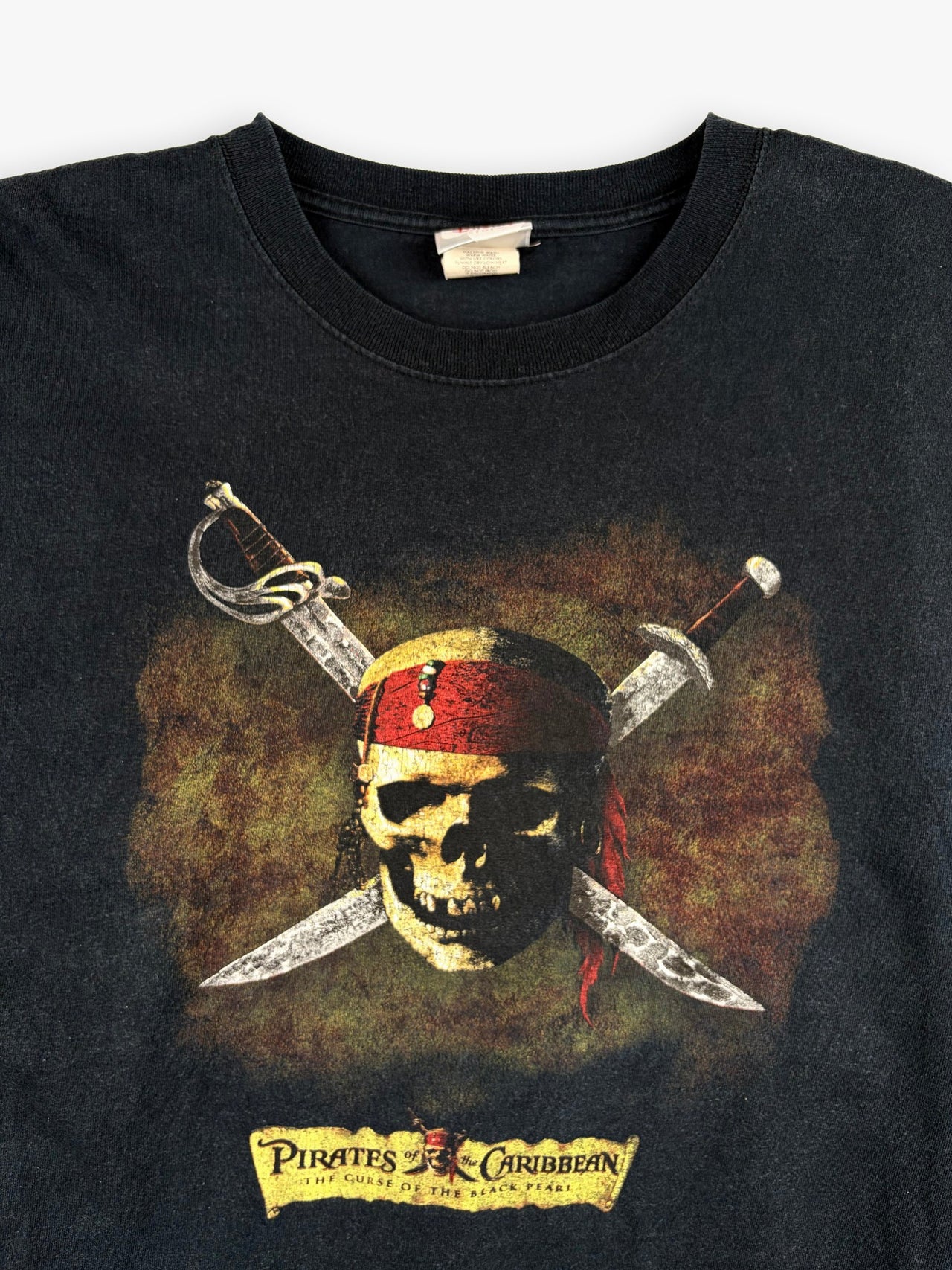 2003 Disney Pirates of the Caribbean ”The Curse of the Black Pearl” T-Shirt