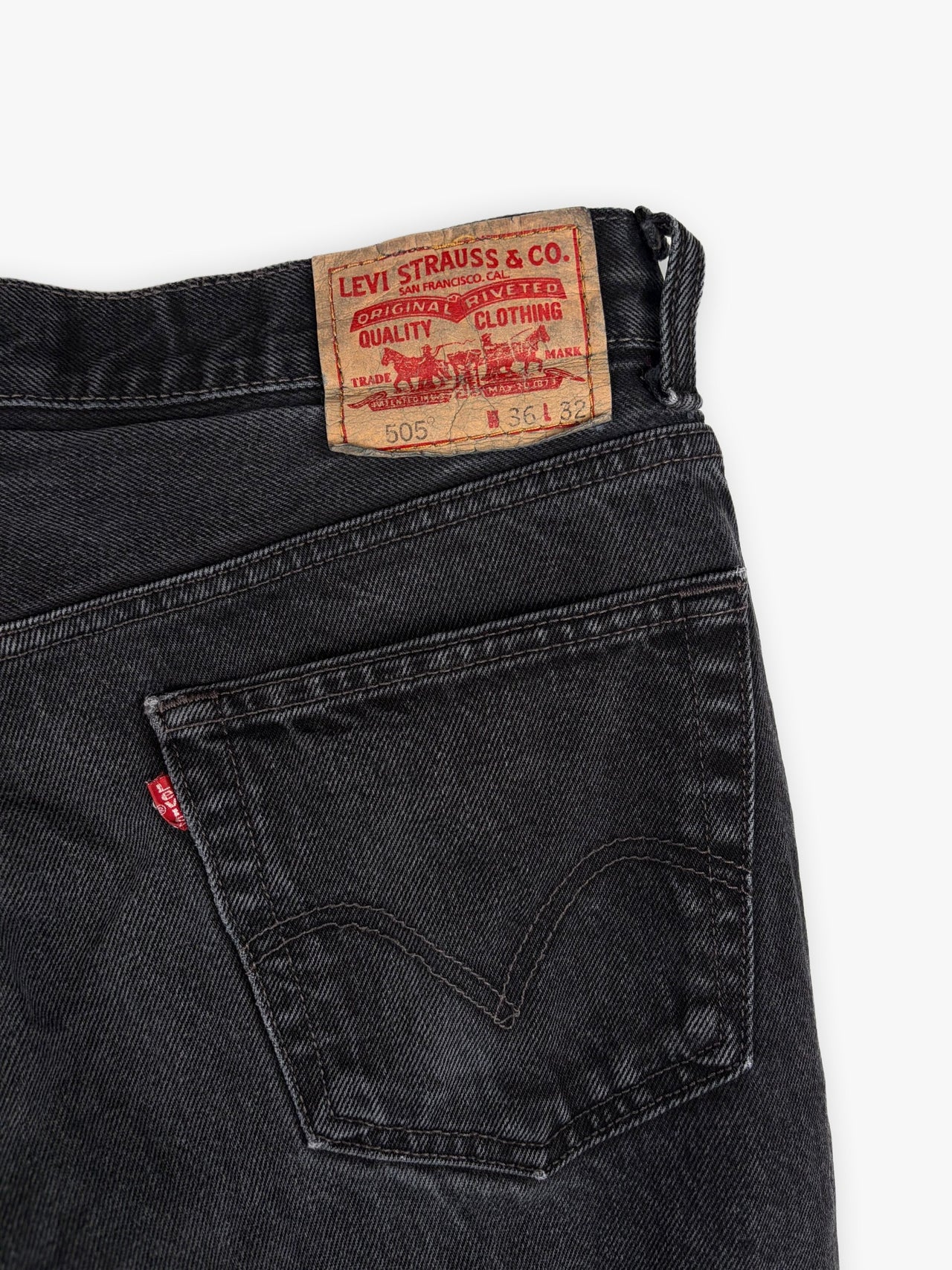 2000s Levi’s 505 Regular Fit Straight Leg Jeans